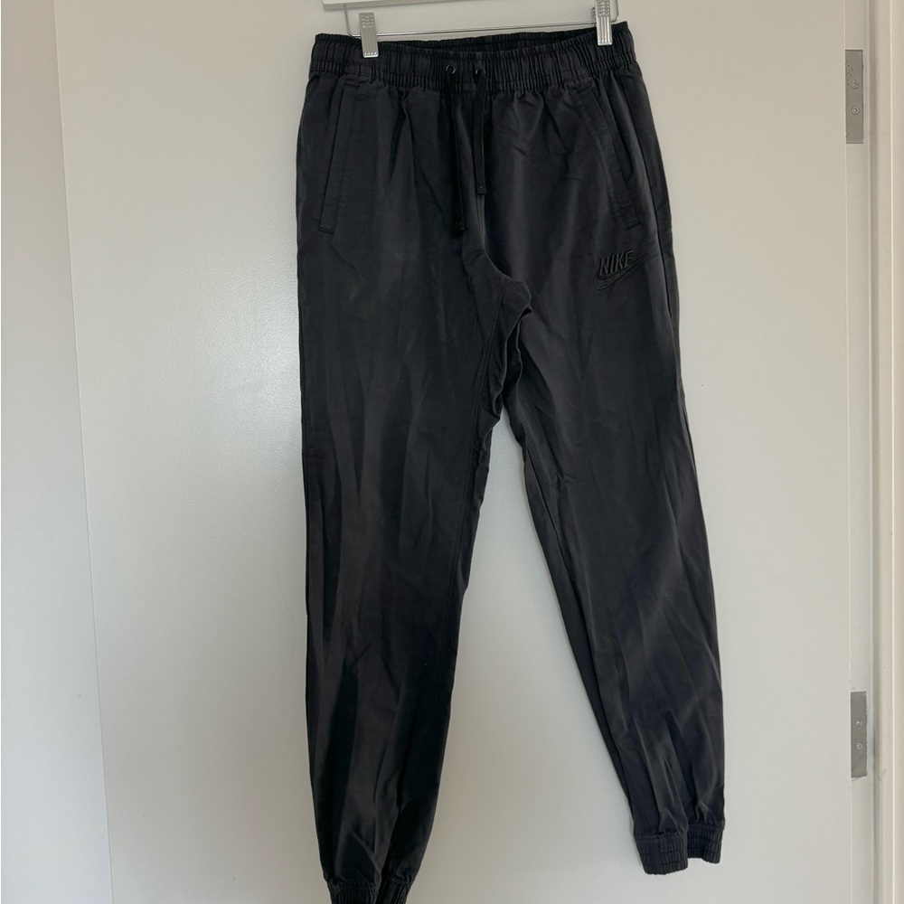 Nike Black Woven Jogger Pants - Picture 3 of 6